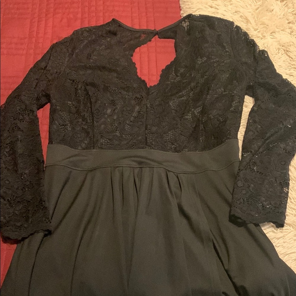 Gorgeous 2X 18/20 Elegant Black Lace Dress